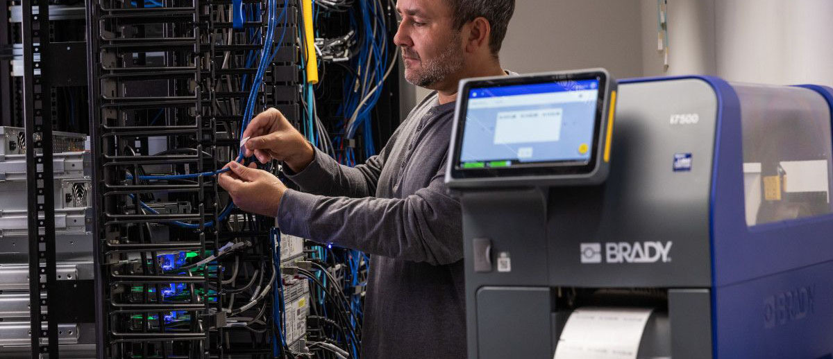 Brady Printers: i7500, i7100, i6100 – Why Choose Brady Over Zebra, Sato & Honeywell?