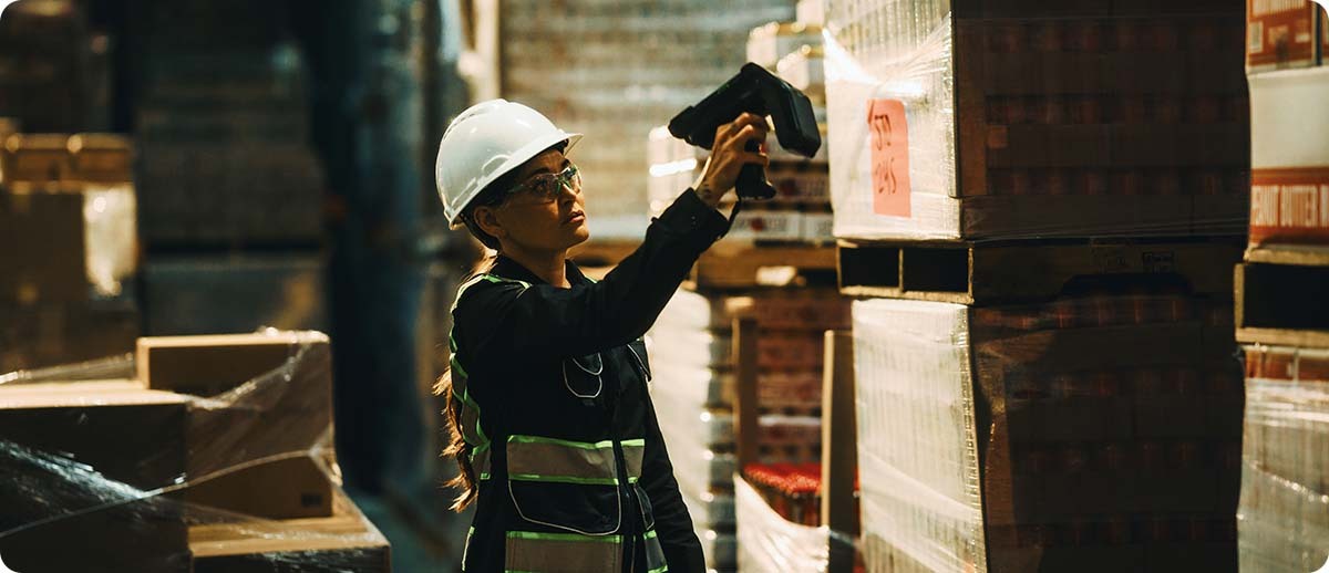 What Is a UHF RFID Reader and When Does Your Operation Actually Need One? What Is a UHF RFID Reader and When Does Your Operation Actually Need One?
