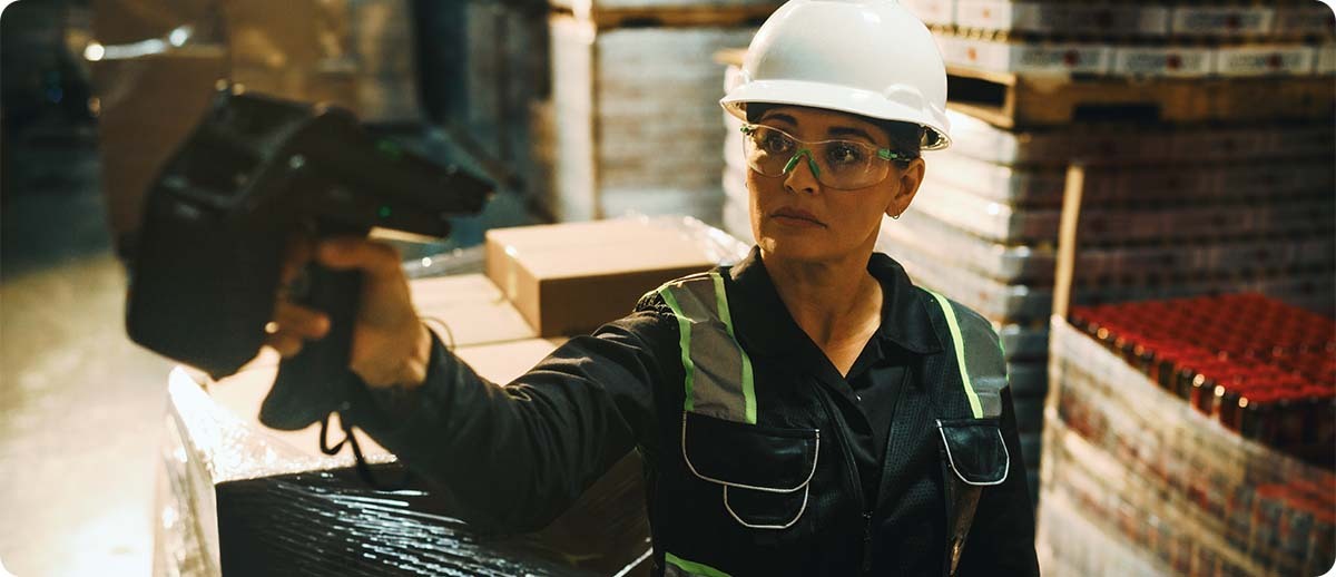 What Is a UHF RFID Reader and When Does Your Operation Actually Need One? What Is a UHF RFID Reader and When Does Your Operation Actually Need One?